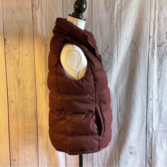✅2X Host Pick✅ Old Navy Full Zip Puffy Vest, Medium - Picture 2 of 8